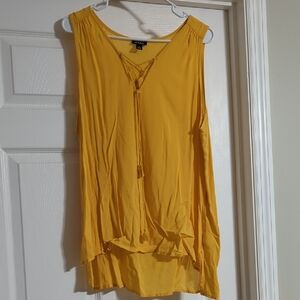 Alfani Women's Yellow Sleeveless Top